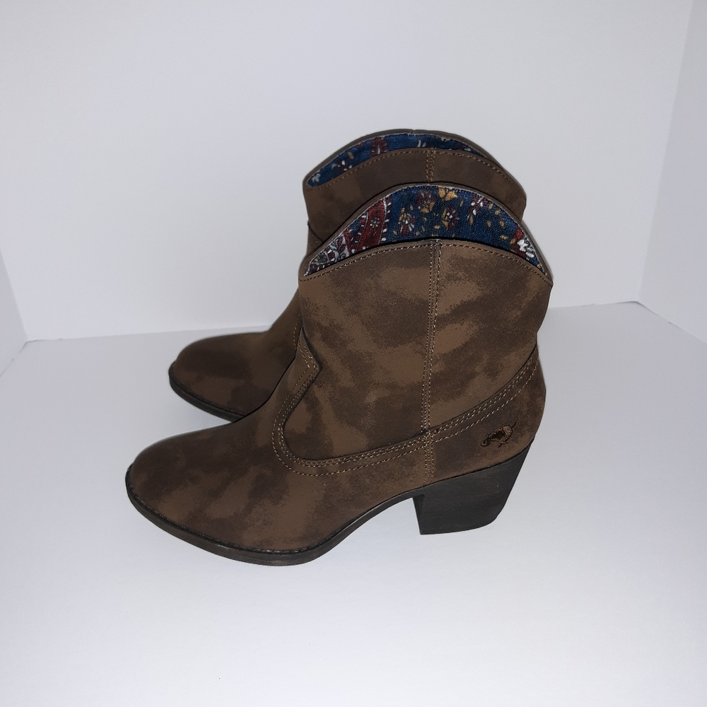 NWT Rocketdog brown suede soundoff graham boots